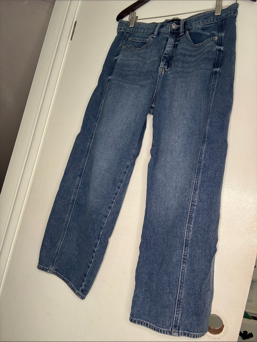 Free Assembly Wide Leg Distressed and Ripped Jeans Size 6